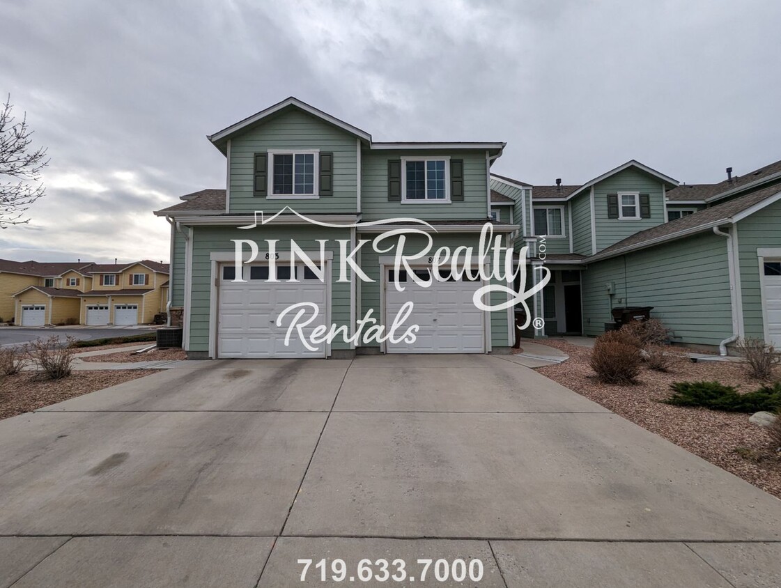 Primary Photo - Charming 2 Bedroom Townhome!