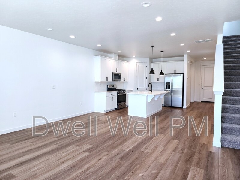 Foto principal - 362 N Lagrasse Ln
