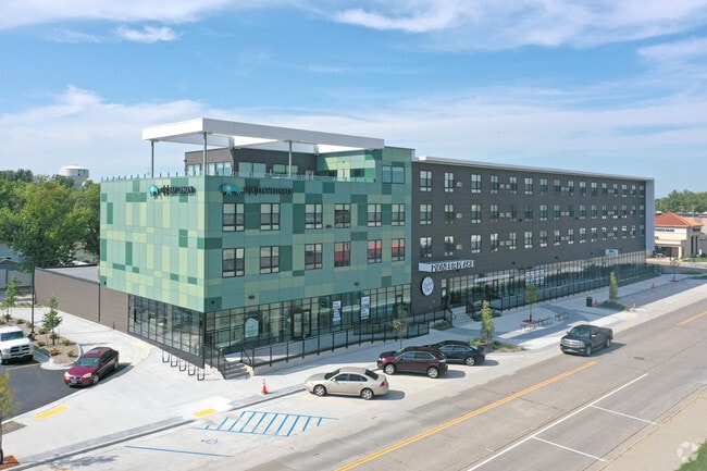 Building Photo - Pioneer Place