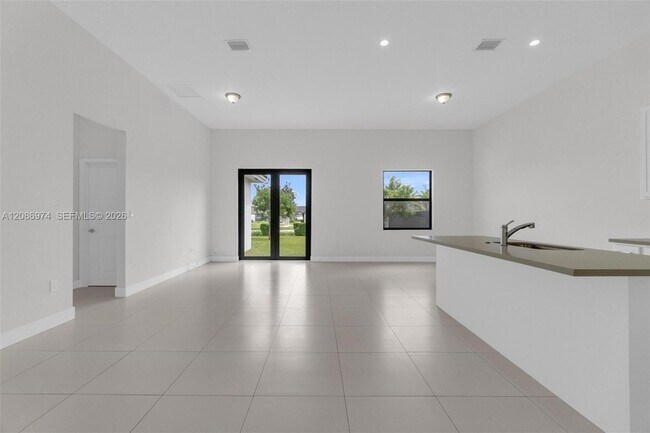 Foto del edificio - 19447 SW 124th Ct