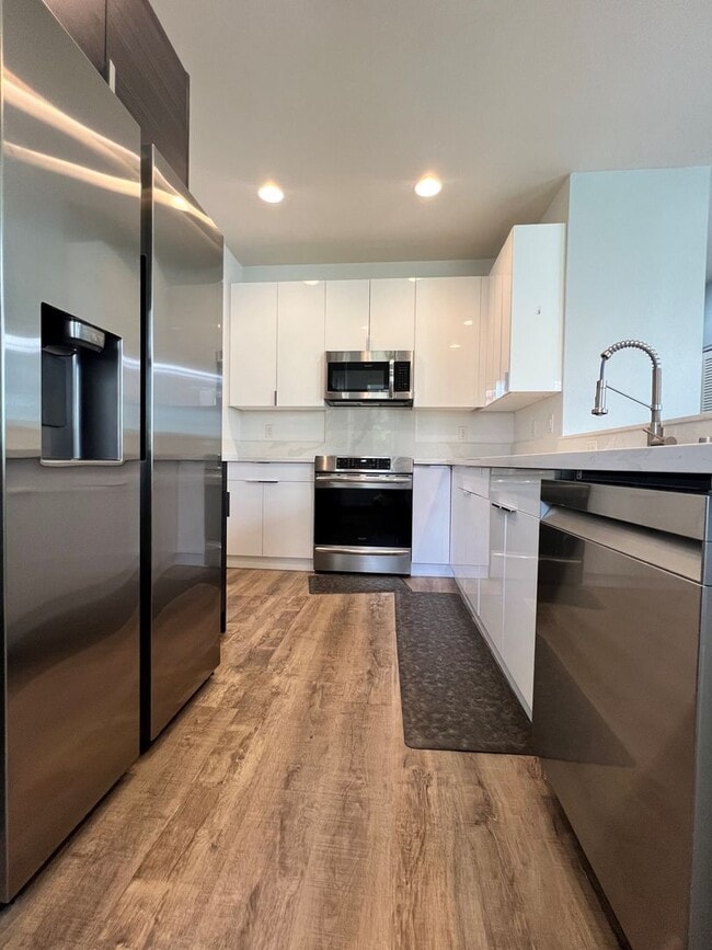 Building Photo - Mehana at Kapolei - 3 BR / 2 BA Single Family Home with Split AC and Enclosed Garage