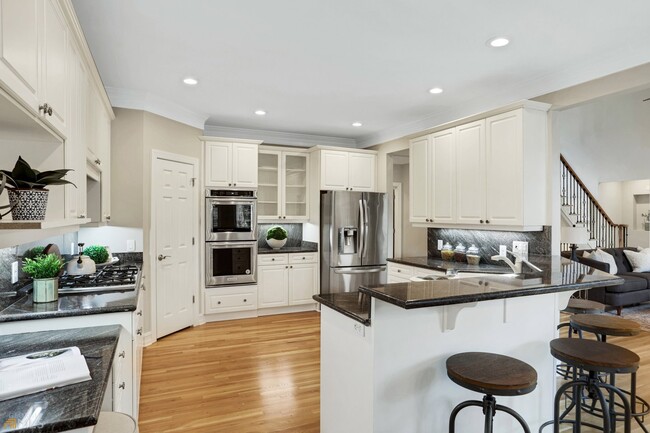 Building Photo - 3362 Mathieson Dr NE