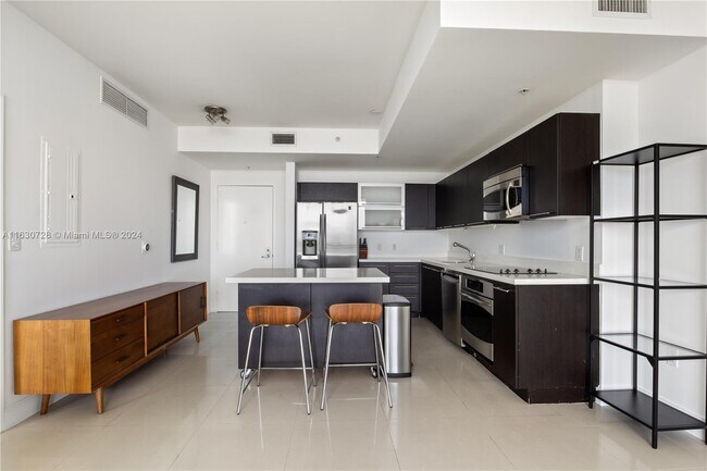 Foto del edificio - 90 SW 3rd St