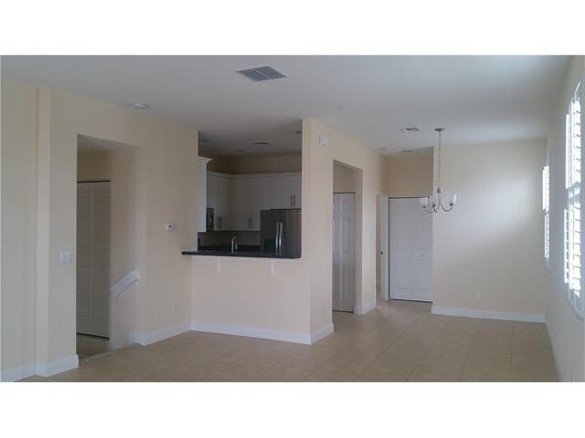 Building Photo - 2832 SW 119th Way