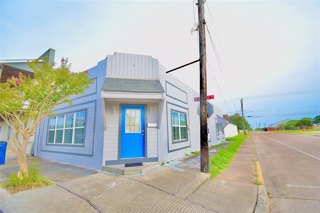 231 W Broad St, Freeport, TX 77541 House Rental in Freeport, TX