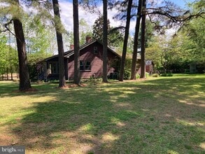 Building Photo - 4893 Evergreen Rd