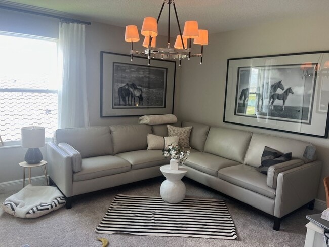 Foto del edificio - 1729 Drummond Pt