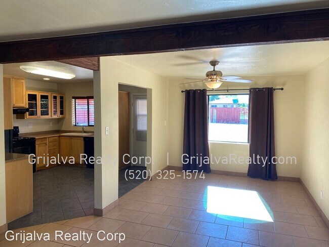 Foto del edificio - 3 br, 2 bath House - 6666 E. Broadway Blvd