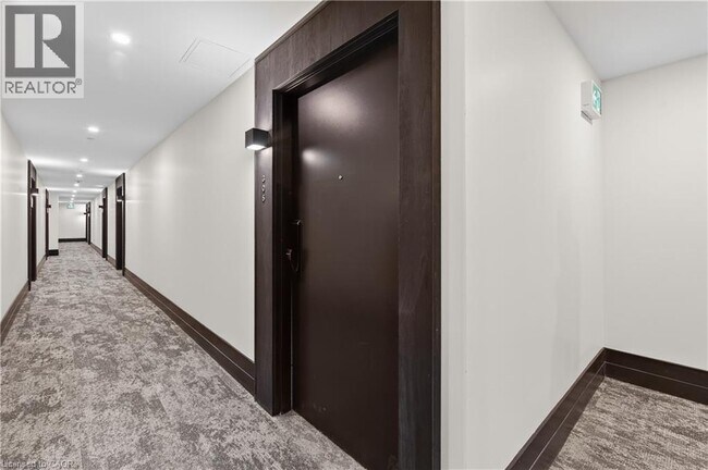 Photo du bâtiment - 461 Green Rd