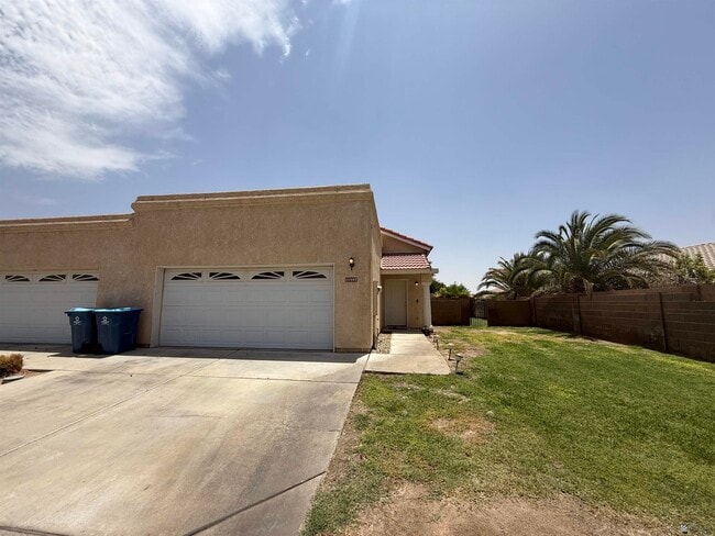 Building Photo - 11807 Calle Del Cid