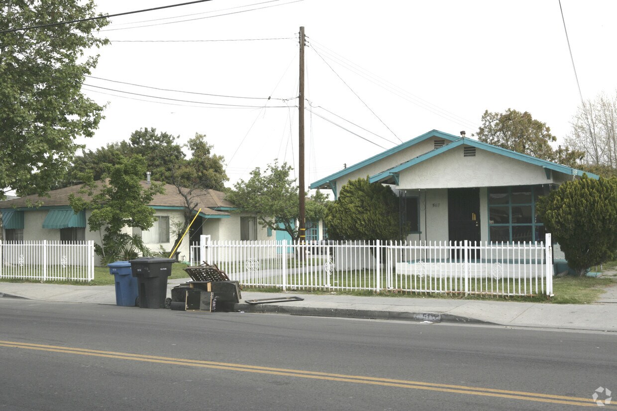 Primary Photo - 5111-5119 1/2 Clara St.