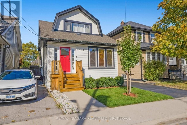 Building Photo - 35 Lowell Ave