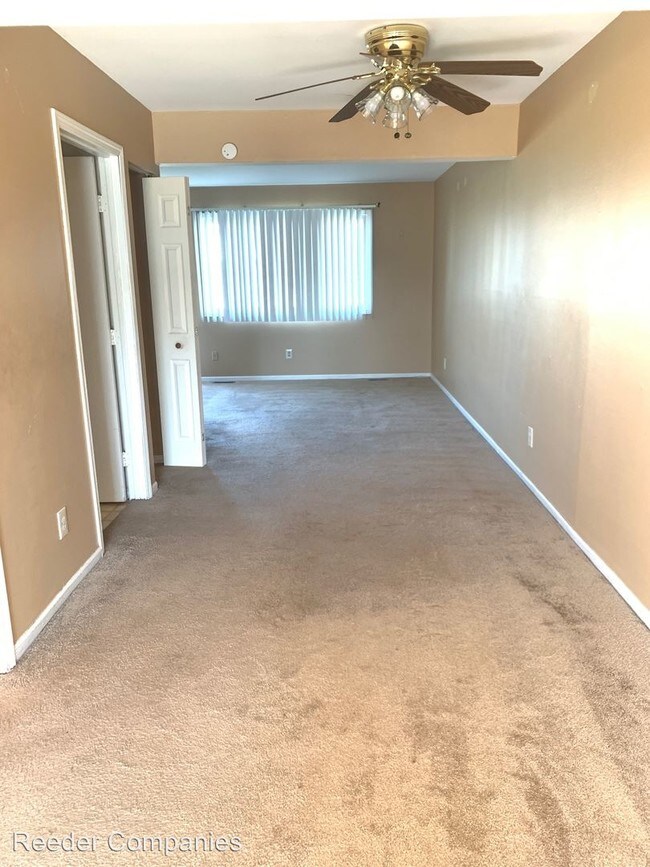 Foto del edificio - 7384 Whitcomb St