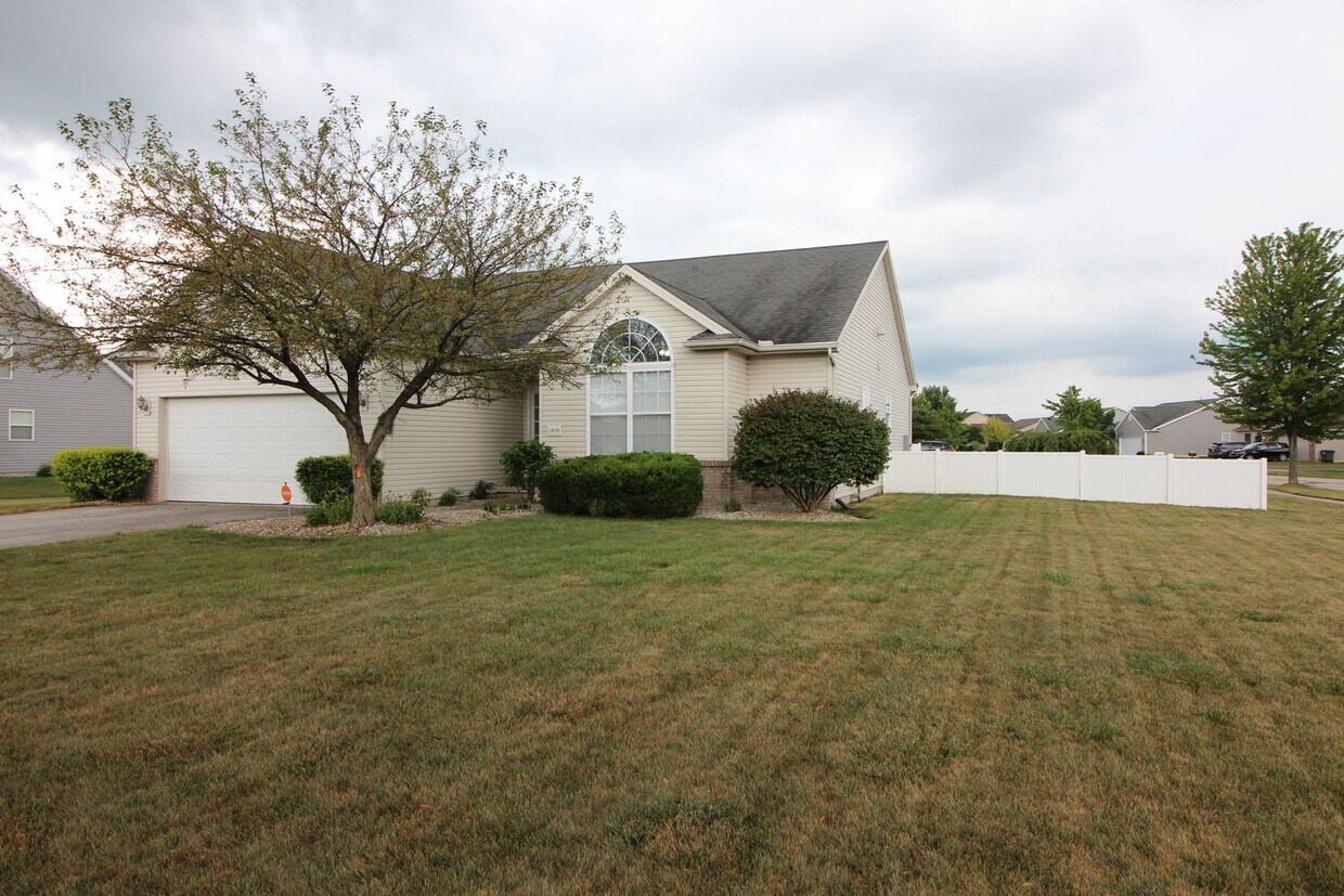 Foto principal - 1859 Woods Hole Rd