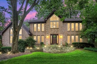 Building Photo - 985 Chapel Ct N