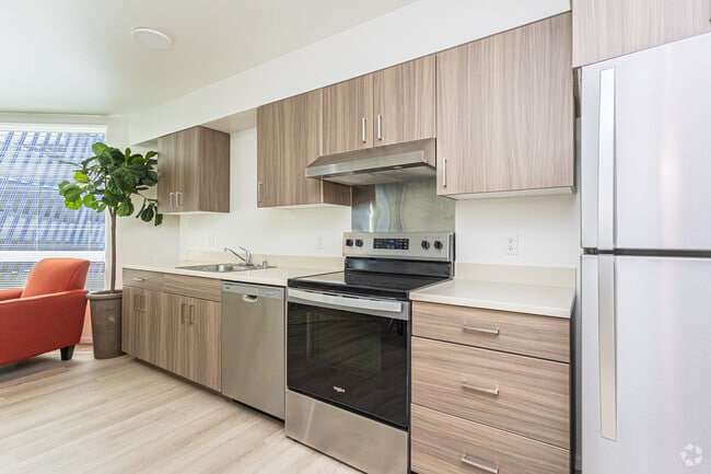 Studio - 455SF - Kitchen - Connection Angle Lake