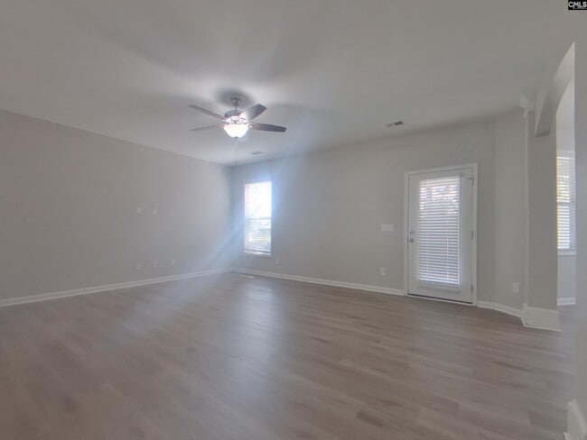 Building Photo - 154 Greenbank Dr