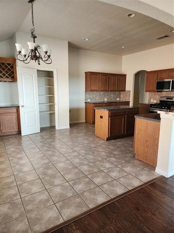 Foto del edificio - 6953 Big Wichita Dr