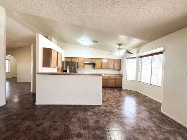 Building Photo - "Charming 3-Bed, 2-Bath Solar and Pool Home!"
