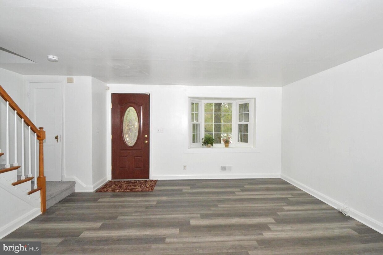 Primary Photo - 1514 N Forest Park Ave