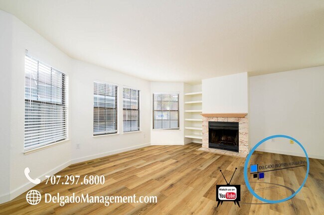 Building Photo - Beautiful Benicia townhouse
