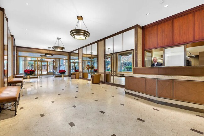 Foto del edificio - 20 E 9th St