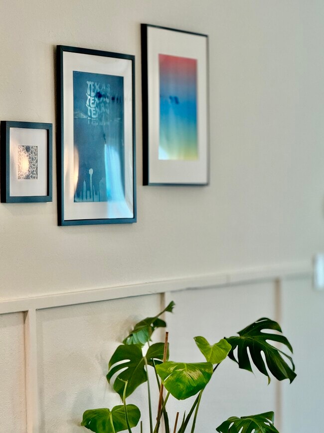 Living Area - 607 Dawson St