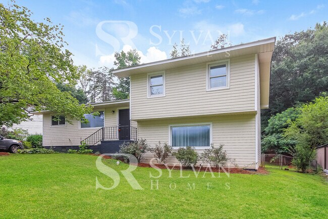 Foto del edificio - Life Just Got Better!