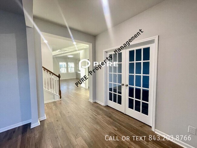 Foto del edificio - 5 bedroom 4.5 bath in Summers Corner!!!