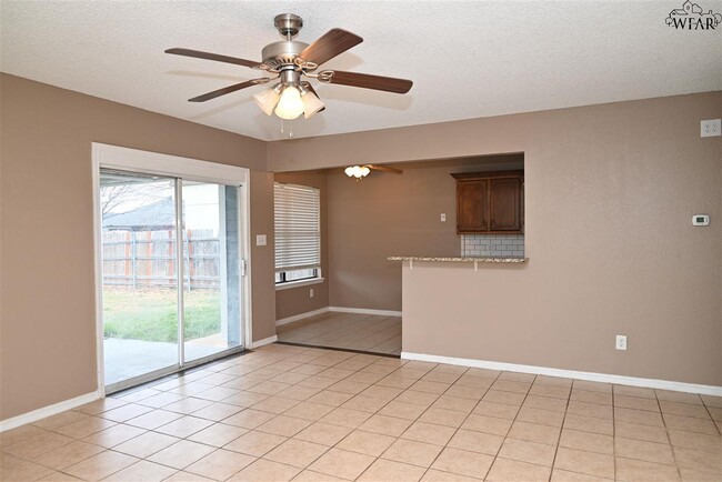 Foto del edificio - 5313 Langford Ln