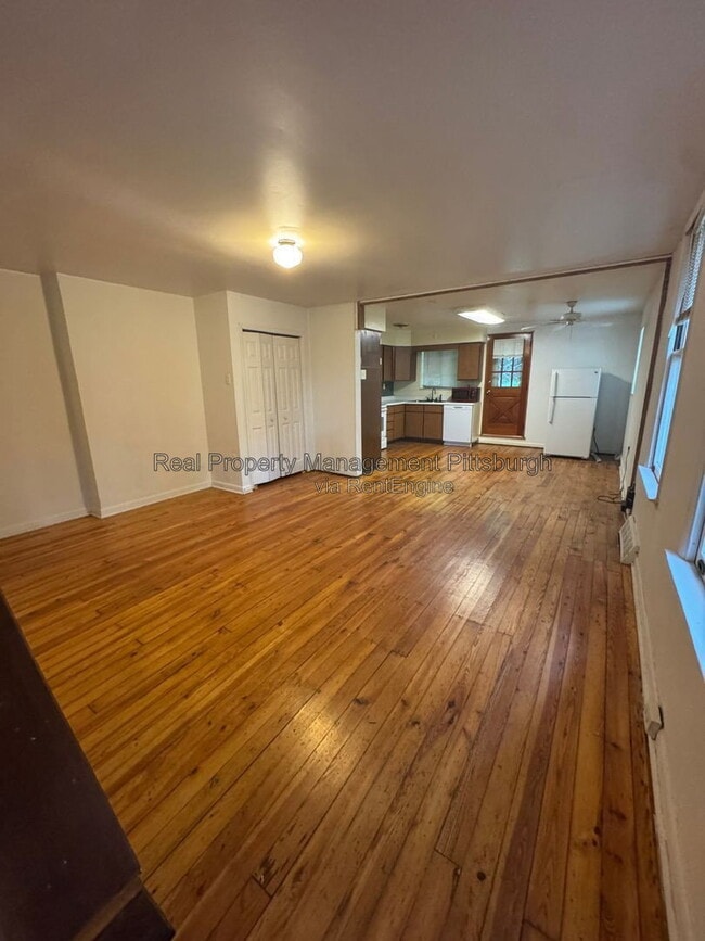 Building Photo - 216 Kearsarge St