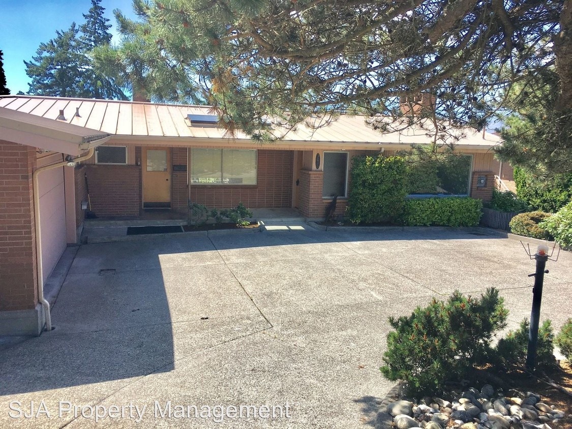 3015 70th Ave SE, Mercer Island, WA 98040 House Rental in Mercer