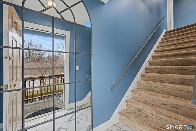 Foto del edificio - 156 Heatherwood Dr