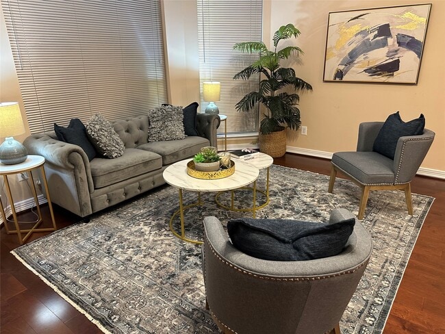 Foto del edificio - 3434 Summer Bay Dr