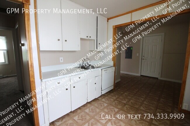 Foto del edificio - Wayne Home Ready for You!