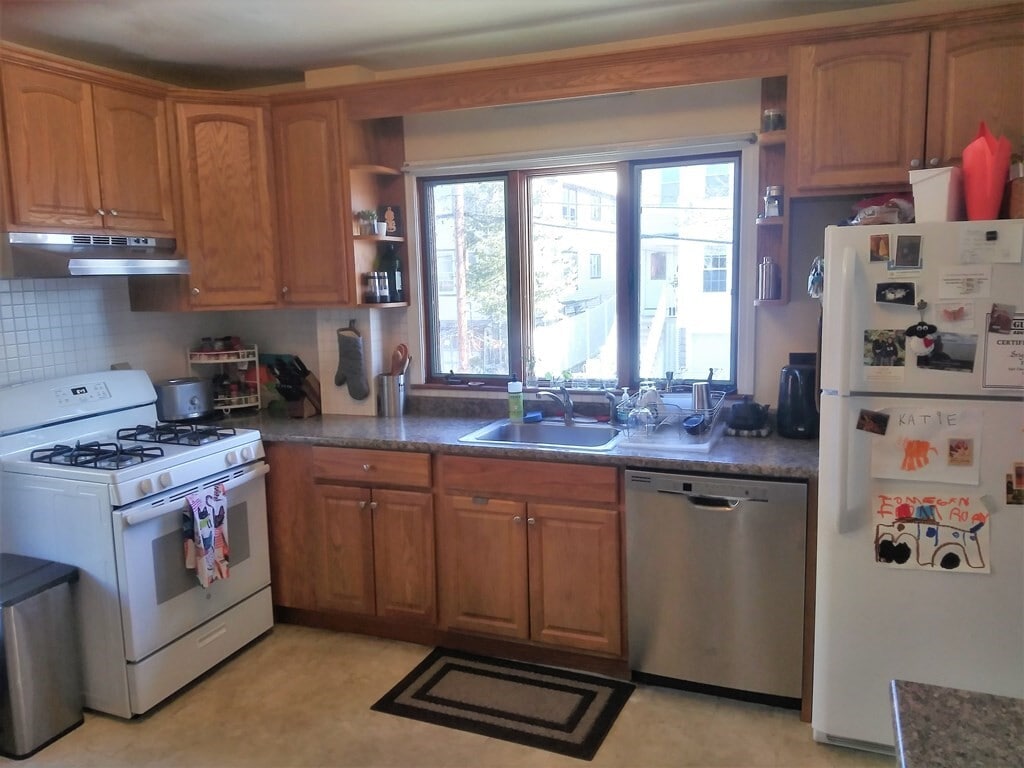 74 Olcott St Unit 74, Watertown, MA 02472 Condo for Rent in Watertown
