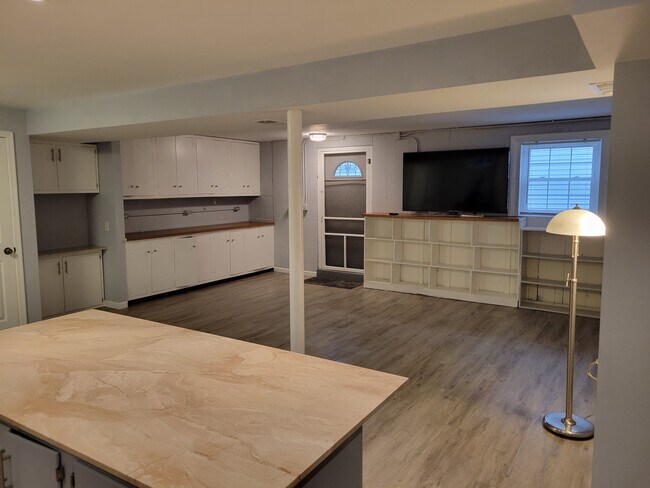Sala de estar - 321 E Jefferson St