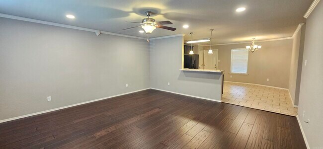 Foto del edificio - 6509 White Oak Way