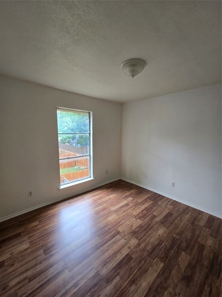 Foto del edificio - 2509 Birmingham Ave