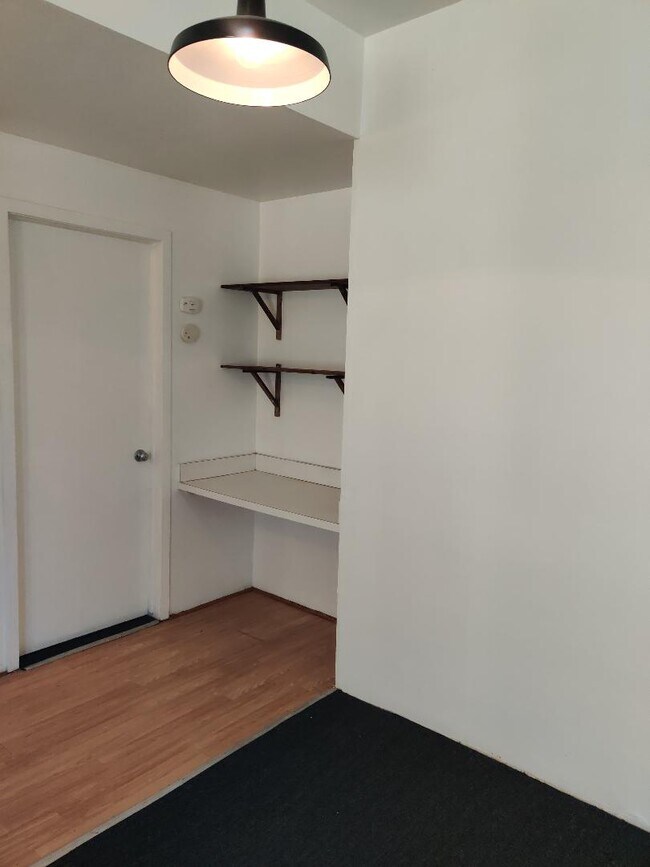 Foto del edificio - 1602 N Franklin St