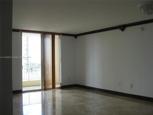 Building Photo - 117 NW 42nd Ave