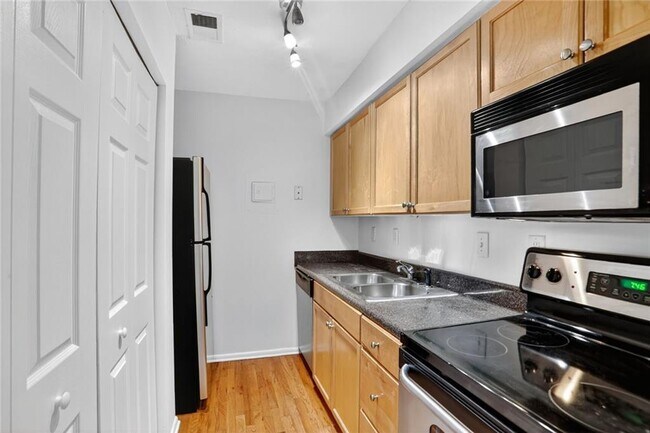 Foto del edificio - 1150 Collier Rd NW