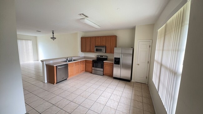 Foto del edificio - 3 bedroom townhouse in Largo - Seminole Pa...