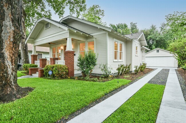 Foto del edificio - 4022 Oakridge St