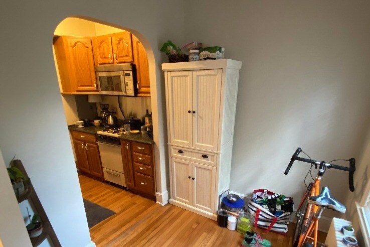 Dining Room/Office Area - 909 E St SE
