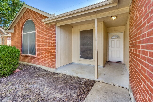 Building Photo - Beautiful 3BD/2BA Home in South Arlington