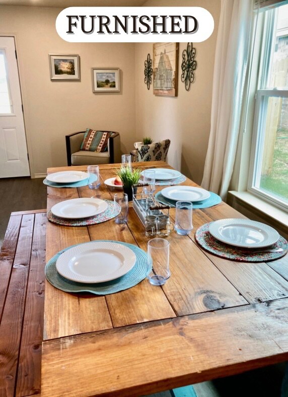 Building Photo - 1705 Clovis Dr