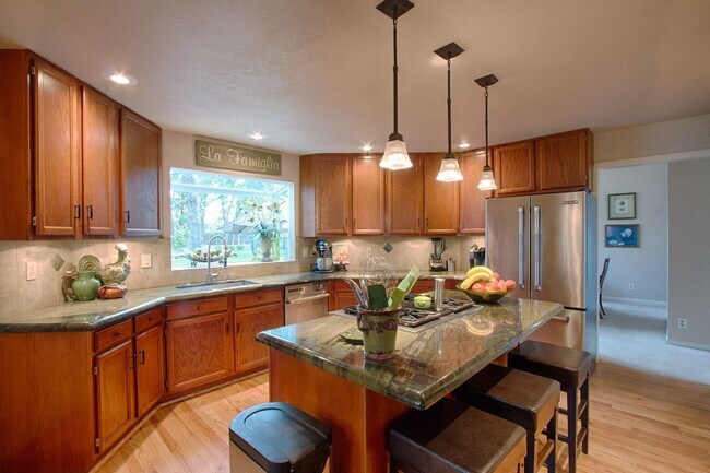 Building Photo - 22107 Vine Ct