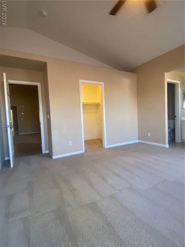 Foto del edificio - 5010 Paradise Harbor Pl