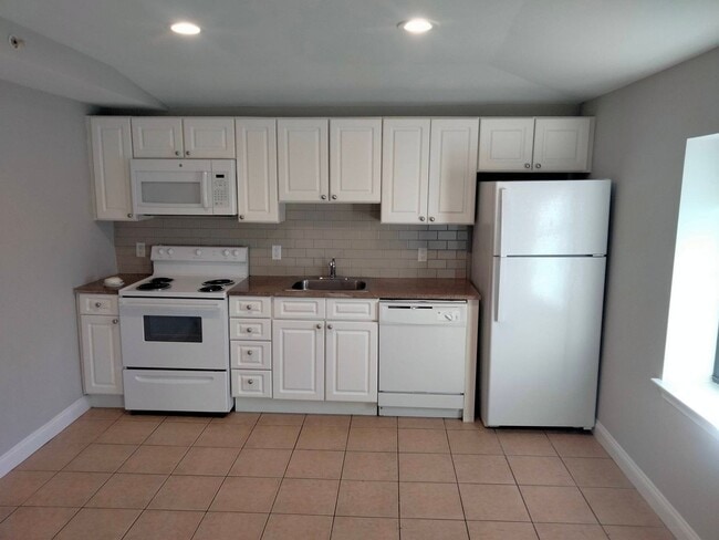 Photo - 36 Imlay St Apartment